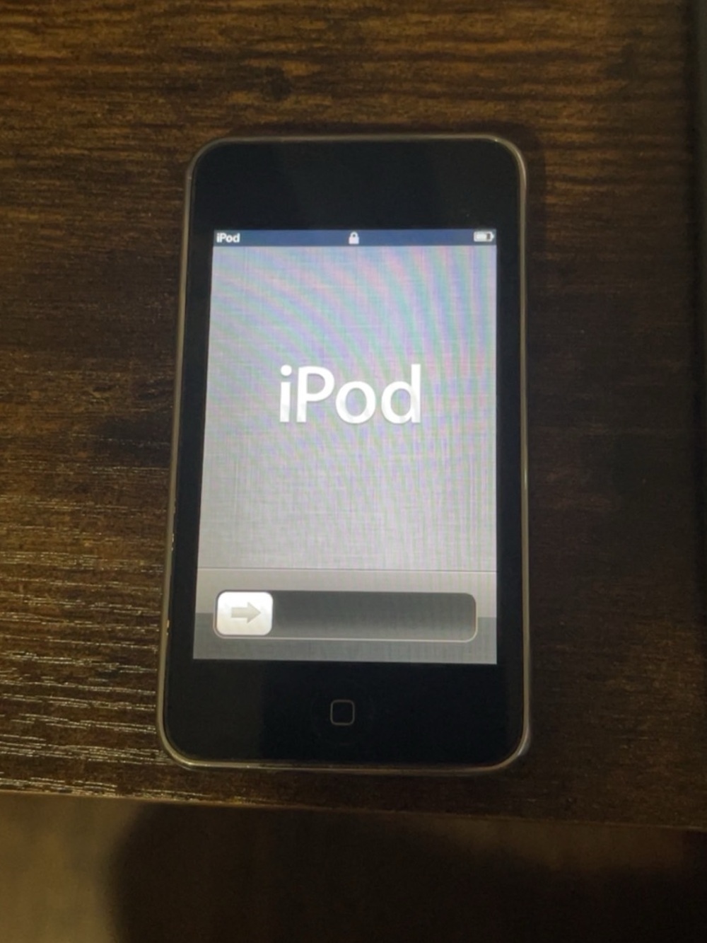 iPod Touch 3rd Generation - Picture 3 of 6